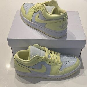 Nike Air Jordan Low in Light Yellow and white